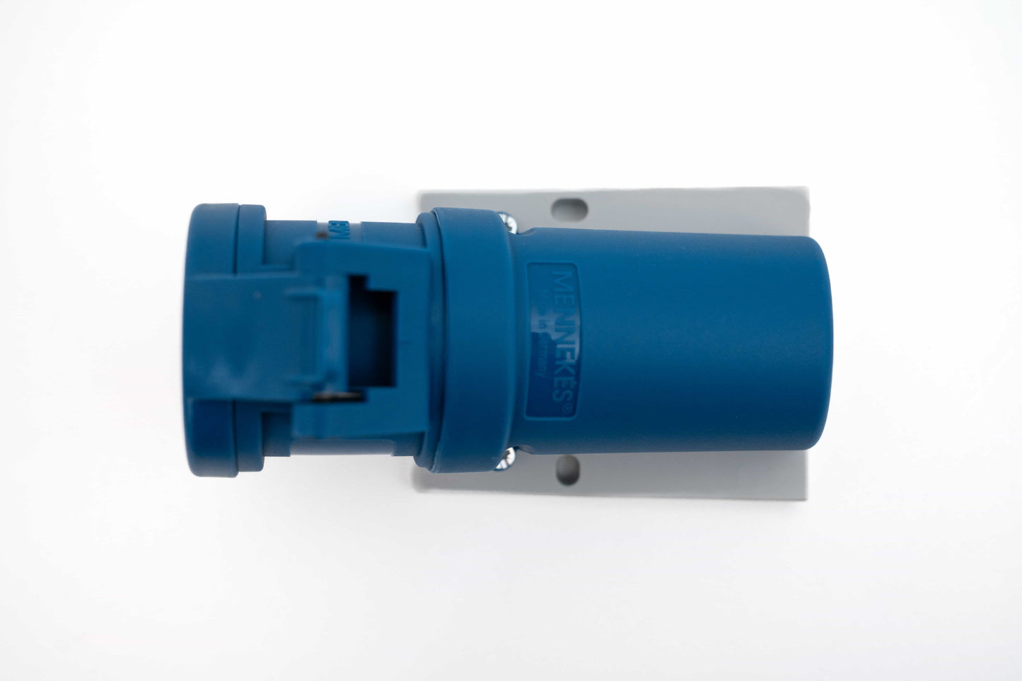 Mennekes 1341 3p CEE- Steckdose 16A, Ceiling Light Fixtures, Anders Smart