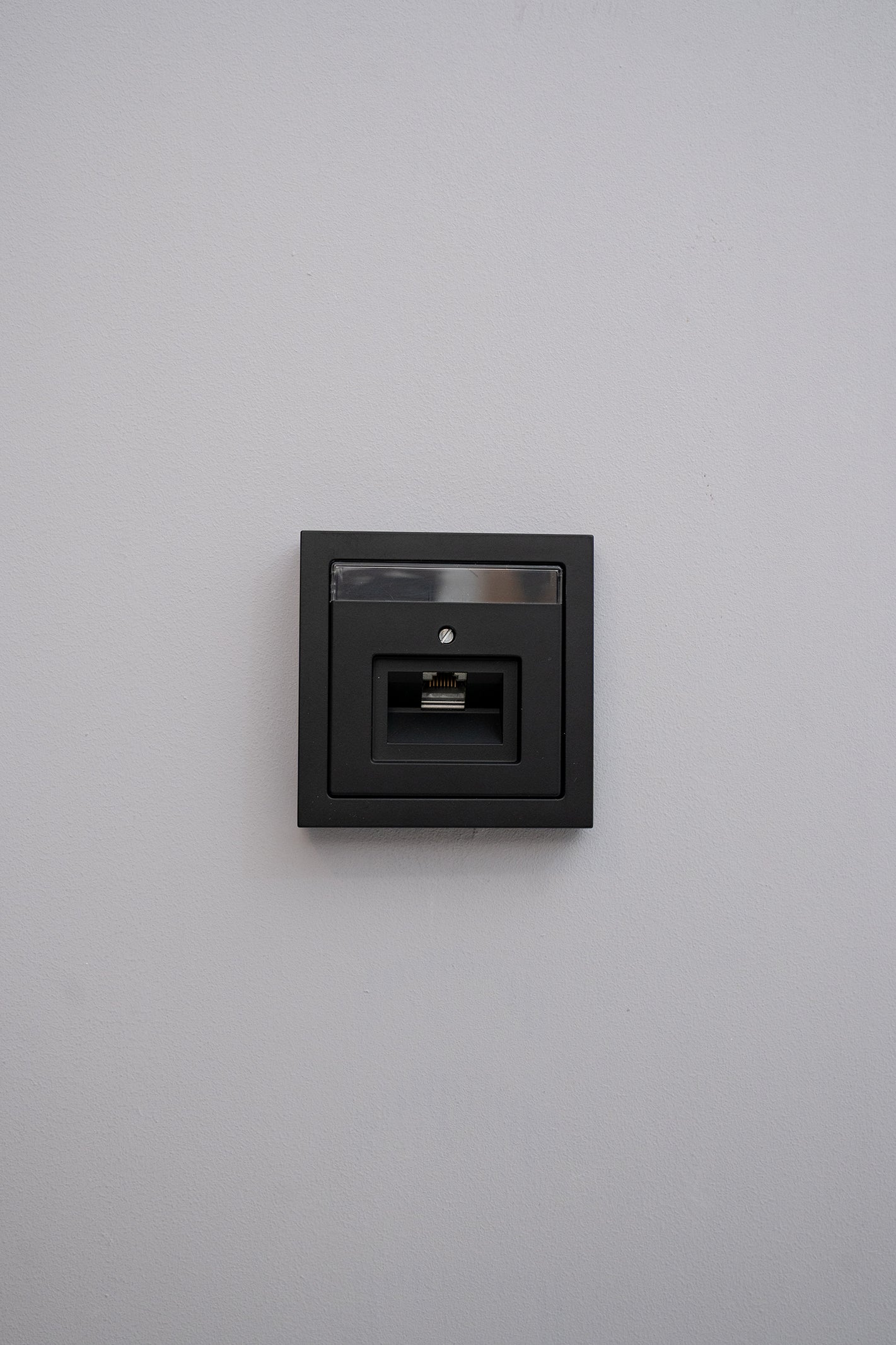 Busch Jaeger-Schwarz-Matt-Future Linear-Komfort