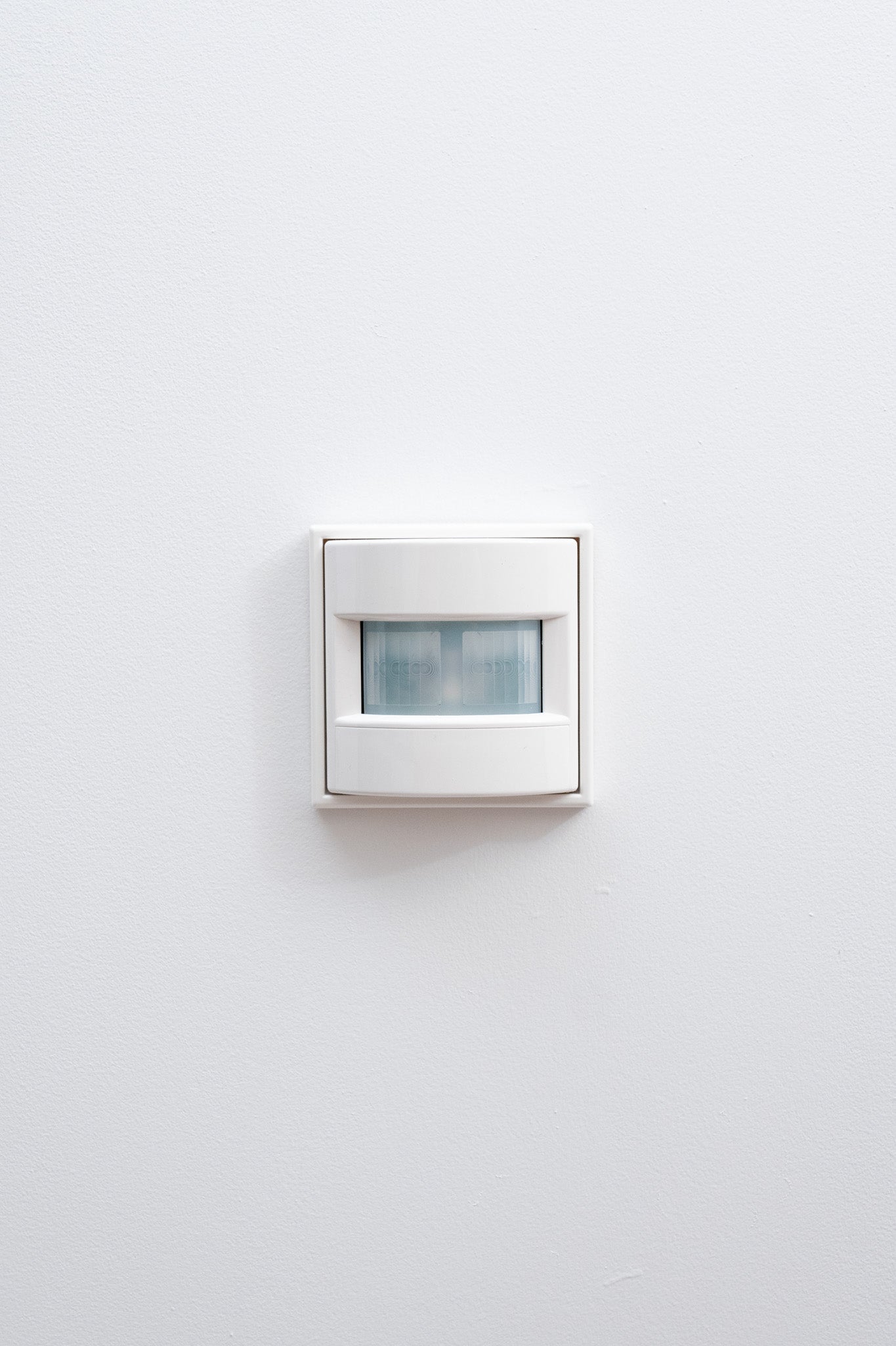 JUNG BT LS 17102 P WWM Wippe 2t Jalousie weiß matt, Shutters, Anders Smart