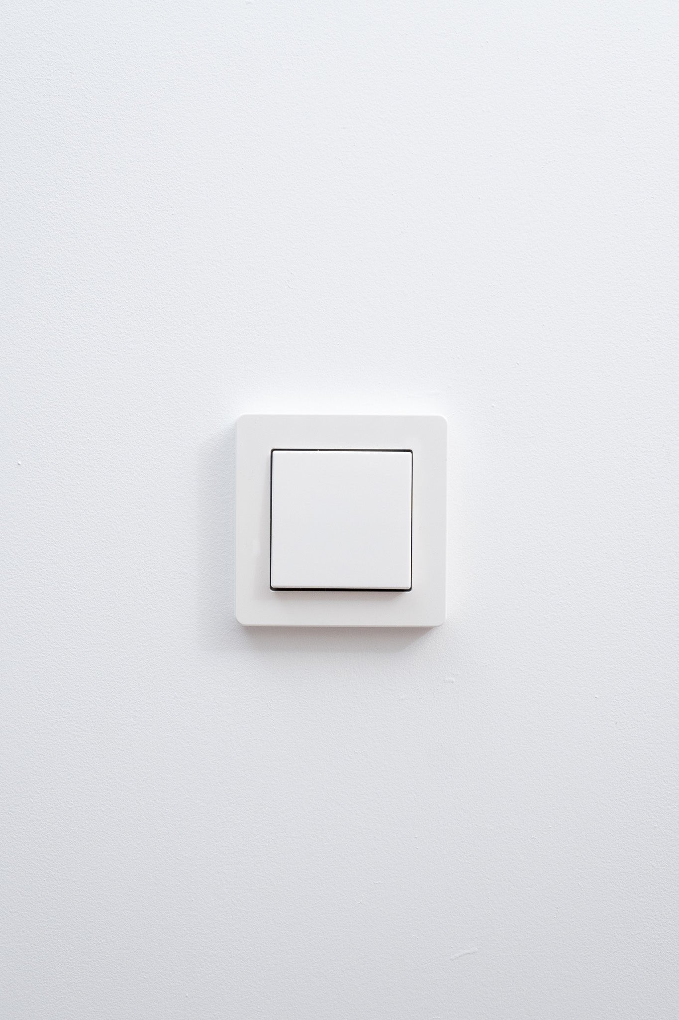 JUNG-Weiß-Glänzend-A Flow-Standard, Uncategorized, Anders Smart