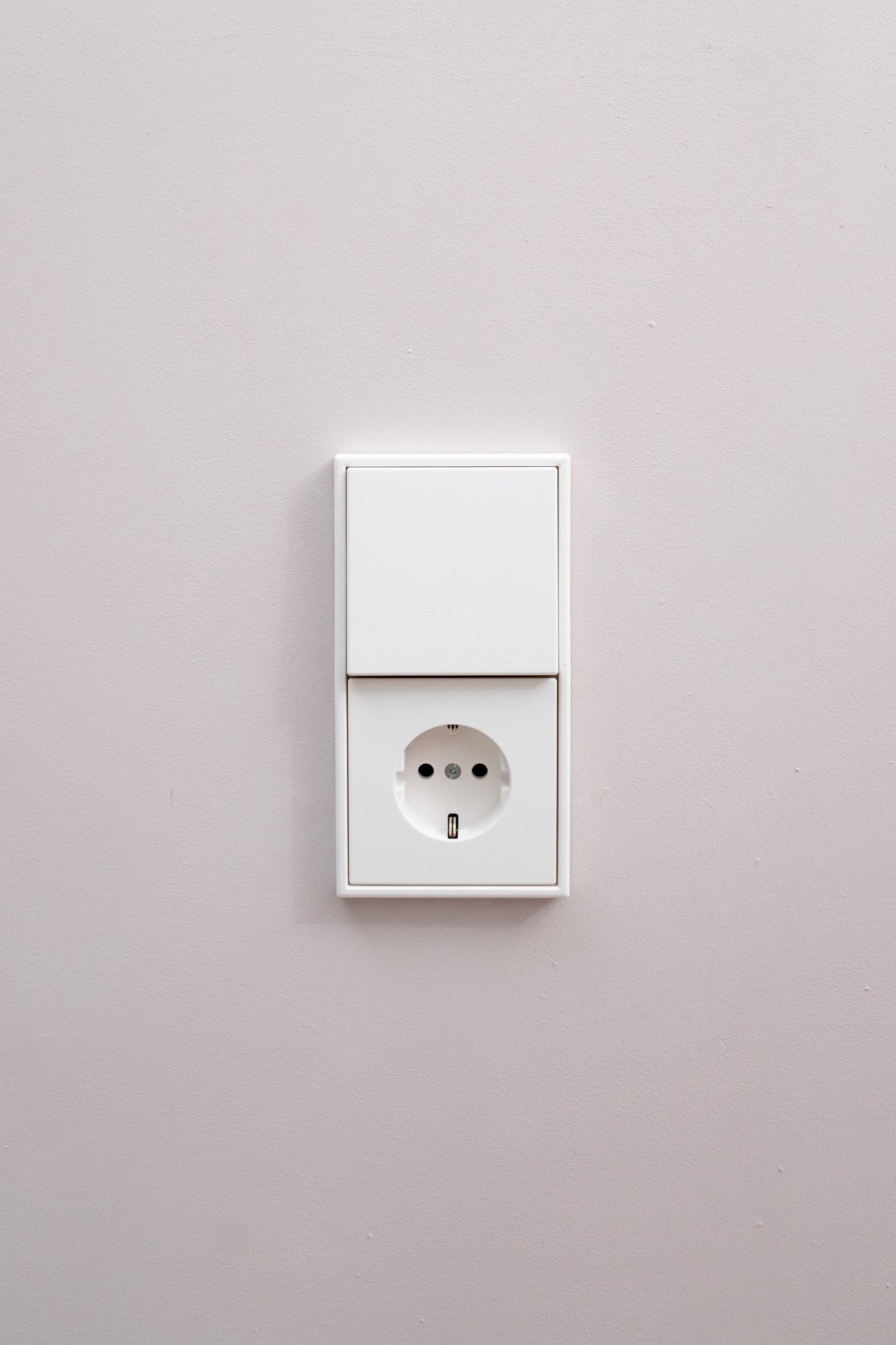 JUNG-Schneeweiß-Matt-LS-Komfort, Uncategorized, Anders Smart