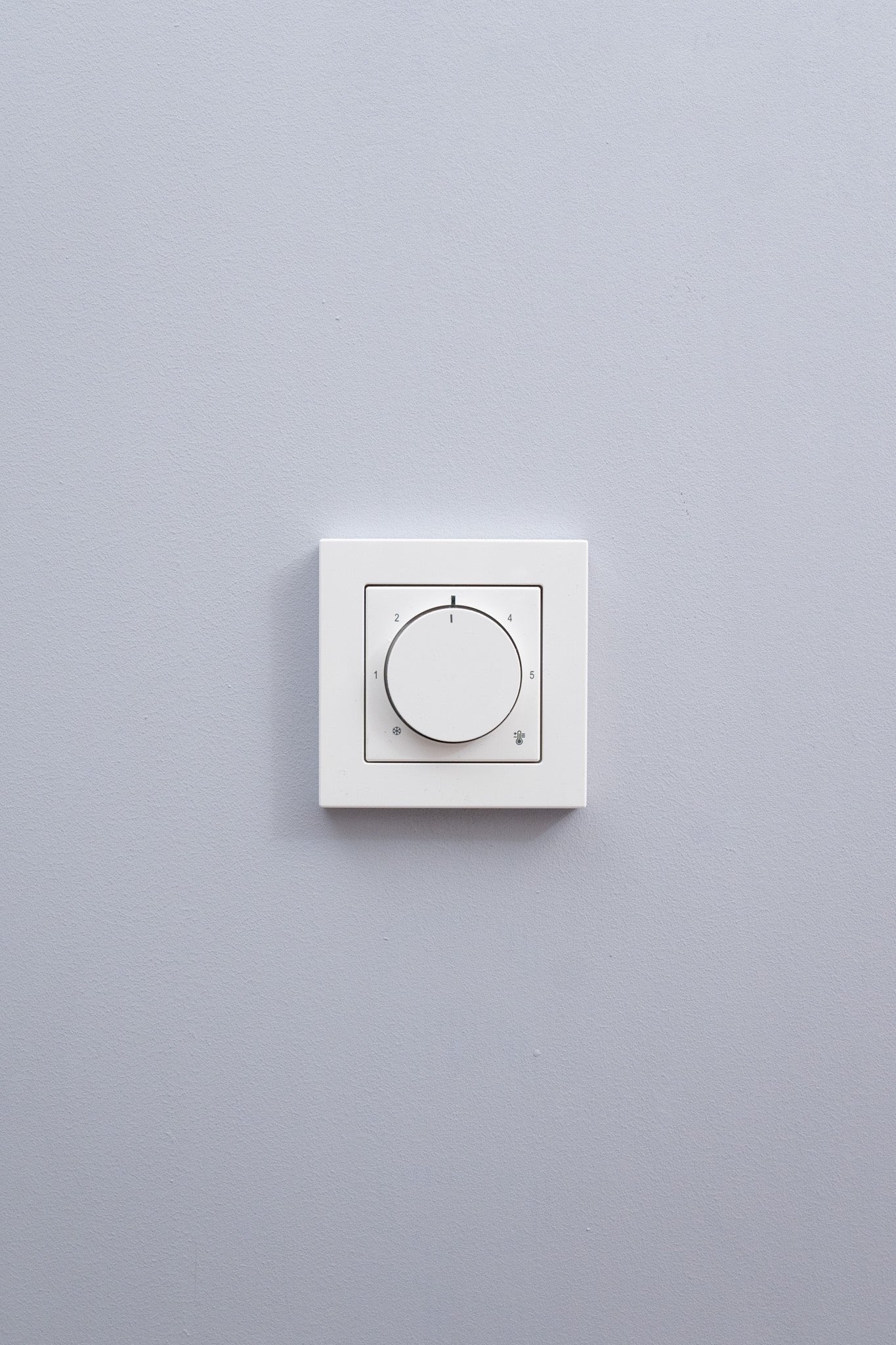 RTF-Analog-JUNG-Weiß-Glänzend-A550, Uncategorized, Anders Smart