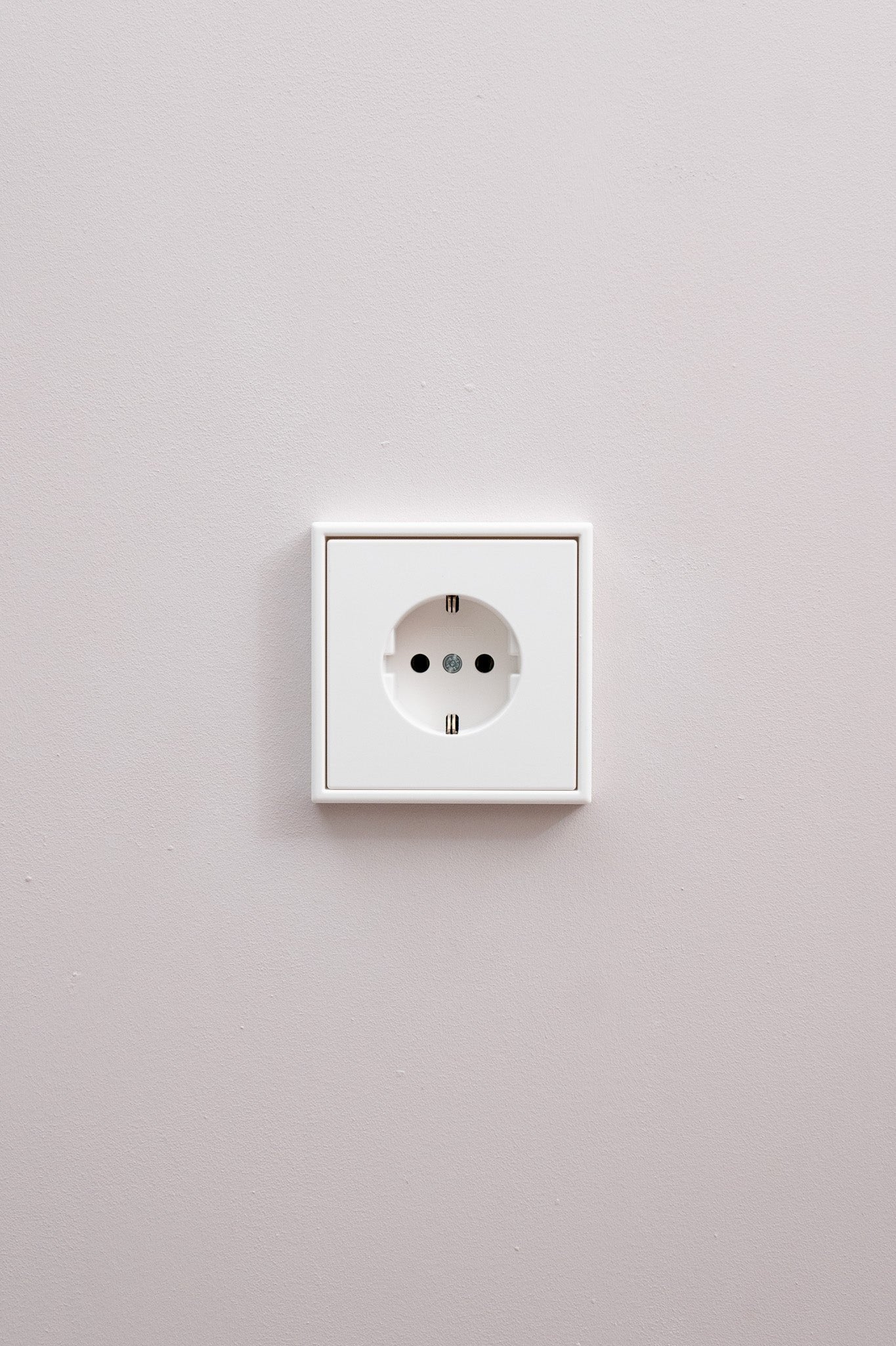 JUNG-Schneeweiß-Matt-LS-Komfort, Uncategorized, Anders Smart
