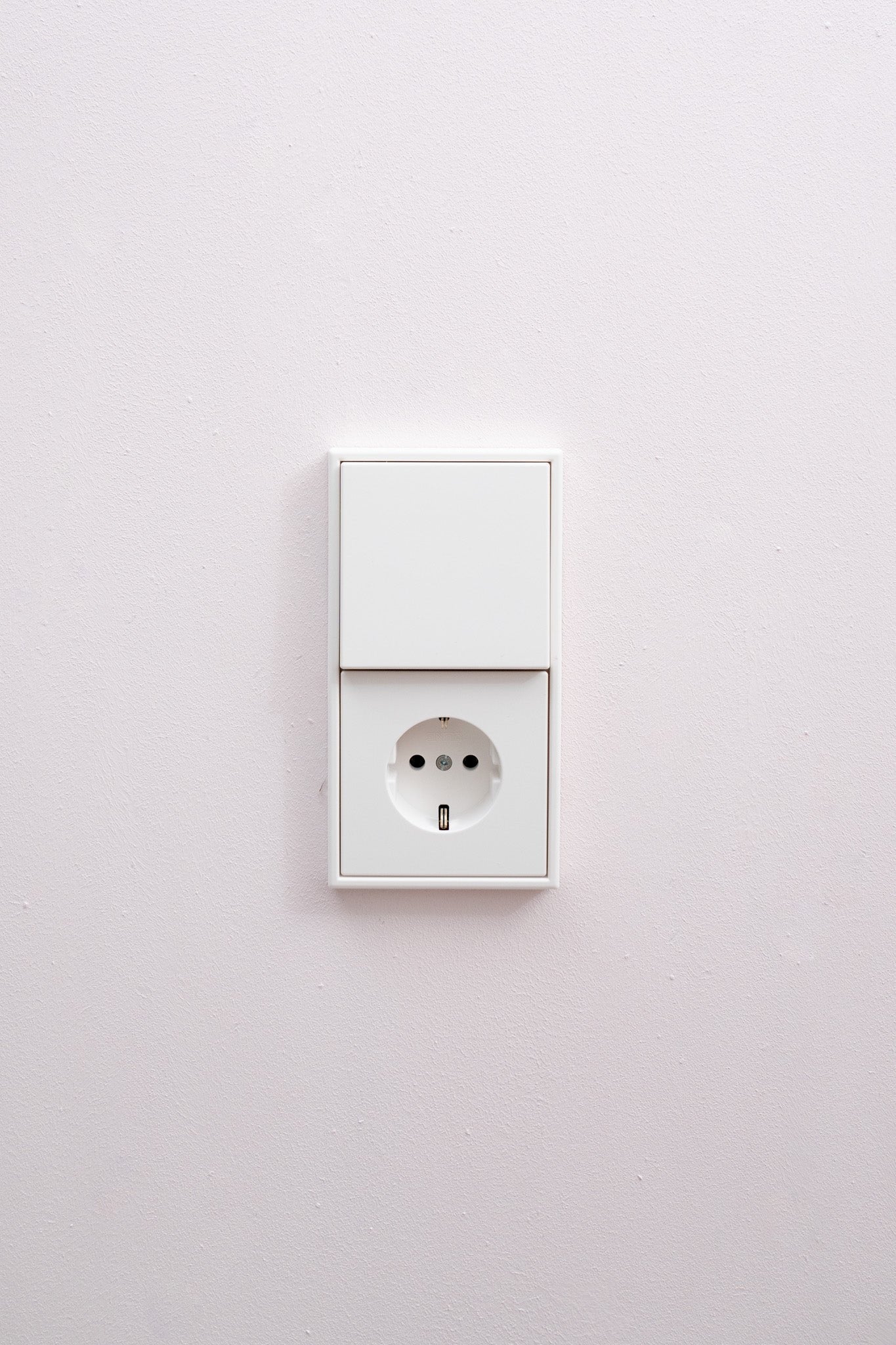 JUNG-Schneeweiß-Matt-LS-Komfort, Uncategorized, Anders Smart