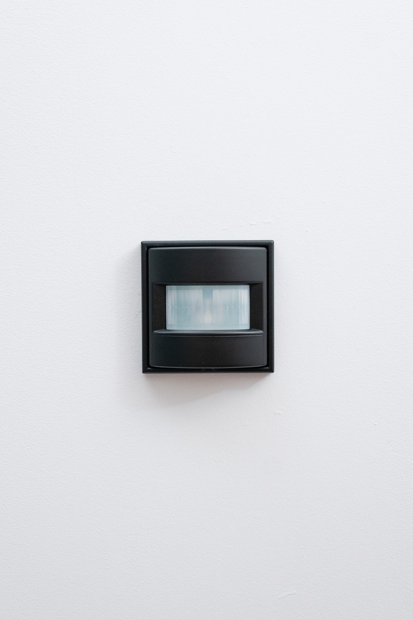 JUNG-Schwarz-Matt-LS-Komfort, Uncategorized, Anders Smart