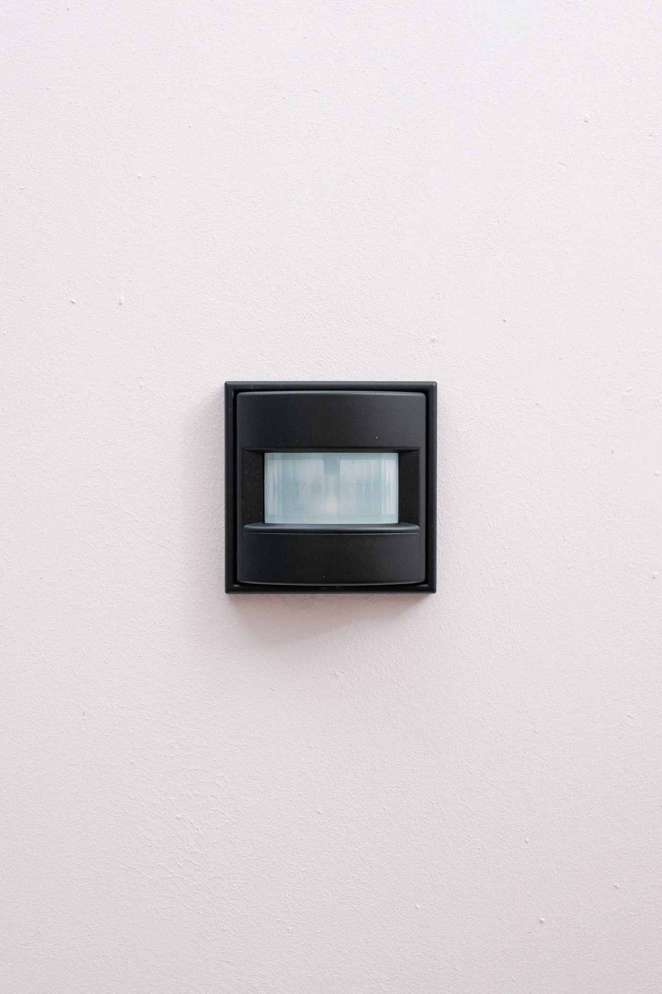 JUNG-Schwarz-Matt-LS-Komfort, Uncategorized, Anders Smart