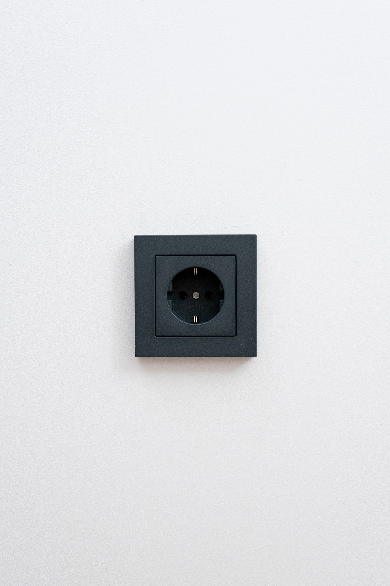 JUNG-Anthrazit-Matt-A550-Standard, Uncategorized, Anders Smart