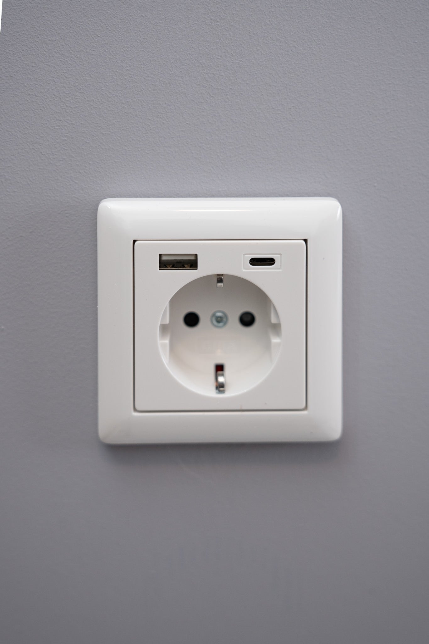 Gira-Weiß-Glänzend-S55-Komfort, Uncategorized, Anders Smart
