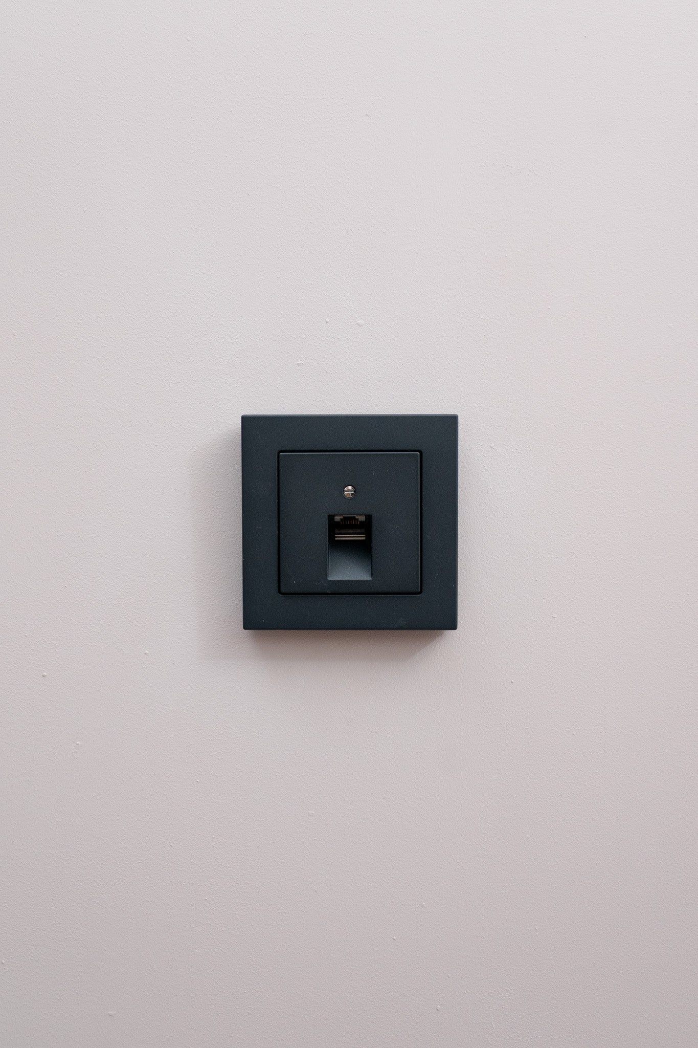JUNG-Anthrazit-Matt-A550-Standard, Uncategorized, Anders Smart