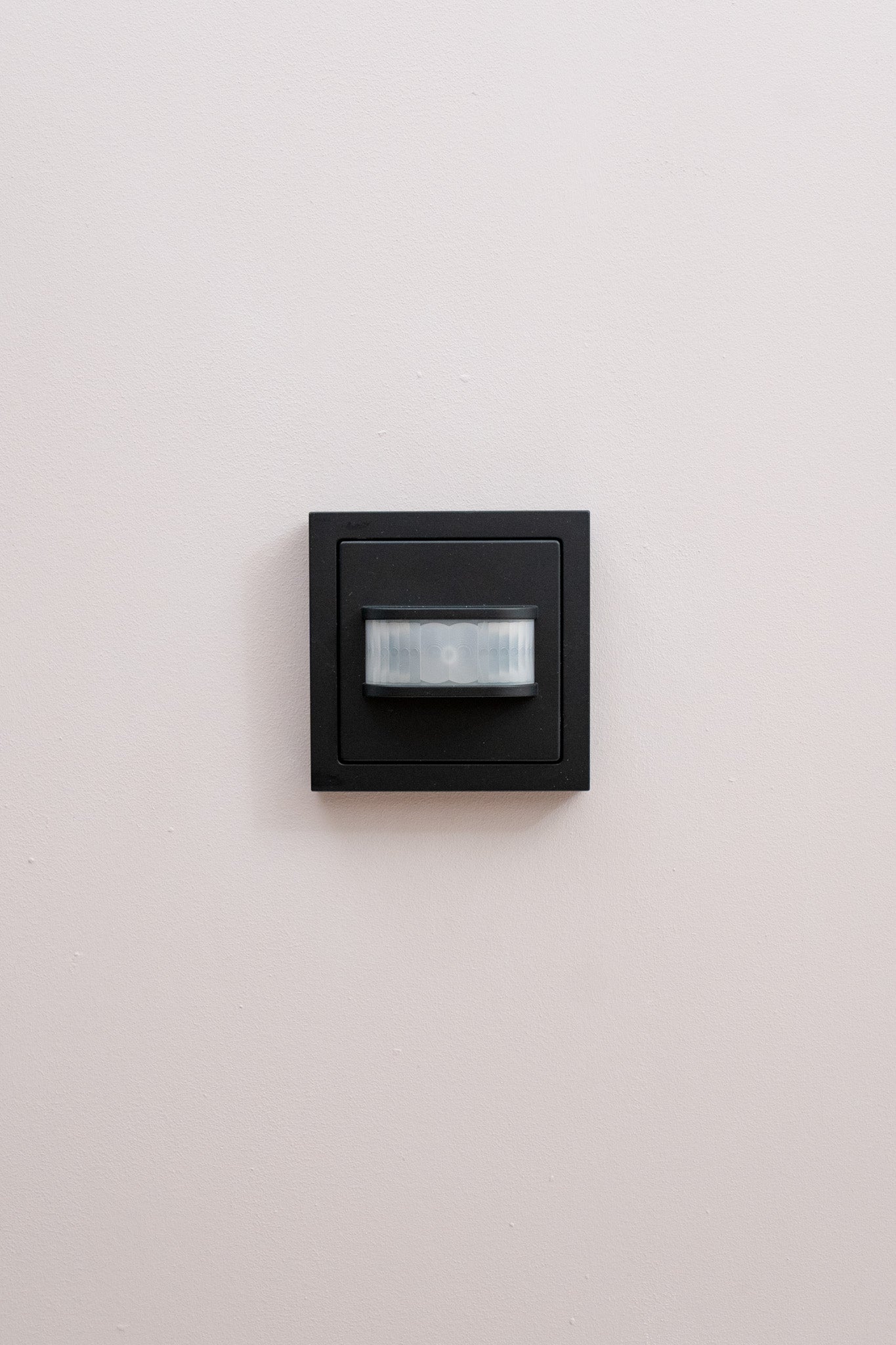 223.BJ schwarz matt-Future Linear--Luxus, Uncategorized, Anders Smart 