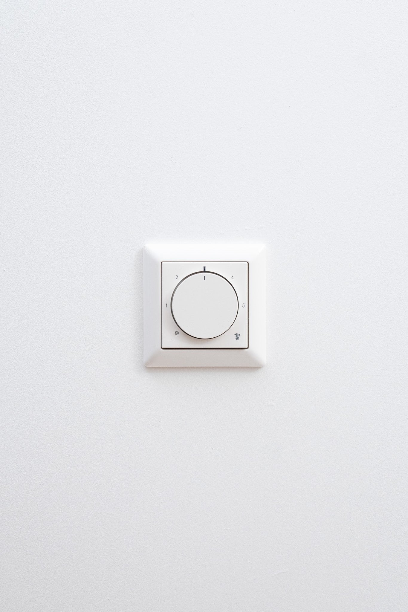 RTF-Analog-JUNG-Alpinweiß-Glänzend-AS500, Uncategorized, Anders Smart