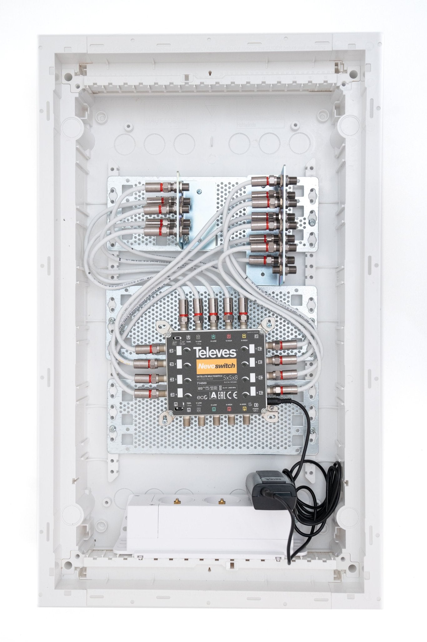 SAT-Verteiler – 8 Teilnehmer - Aufputz, Uncategorized, Anders Smart