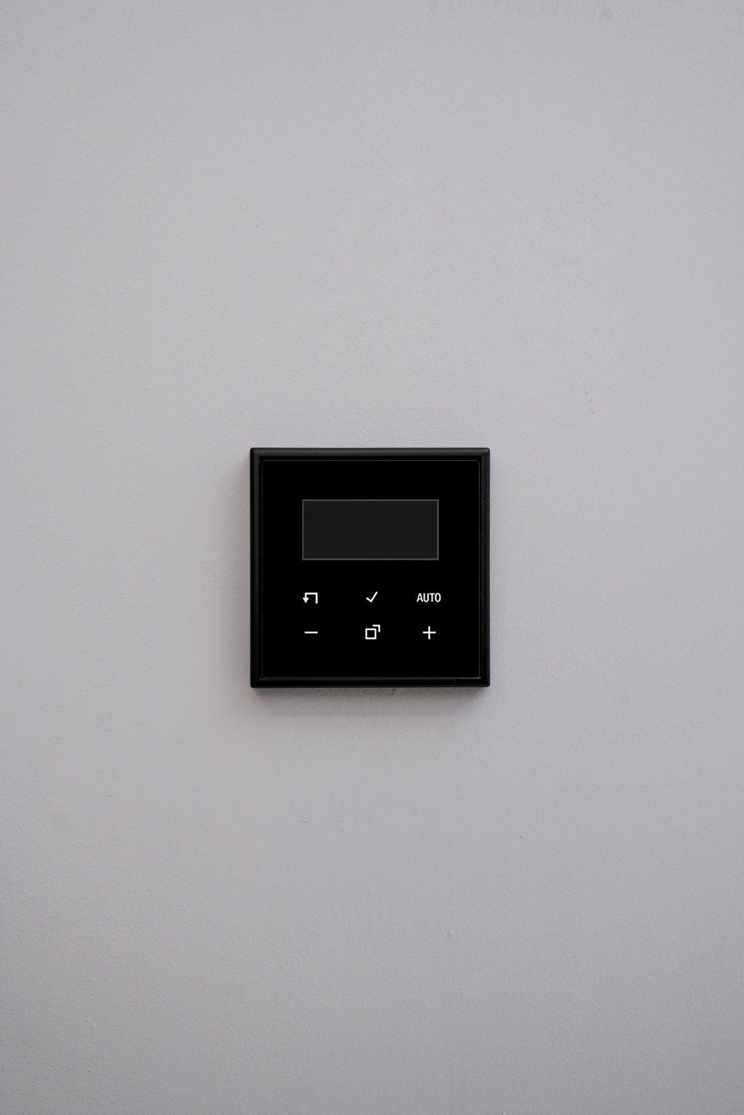 RTF-Digital per App-JUNG-Schwarz-Matt-LS, Uncategorized, Anders Smart