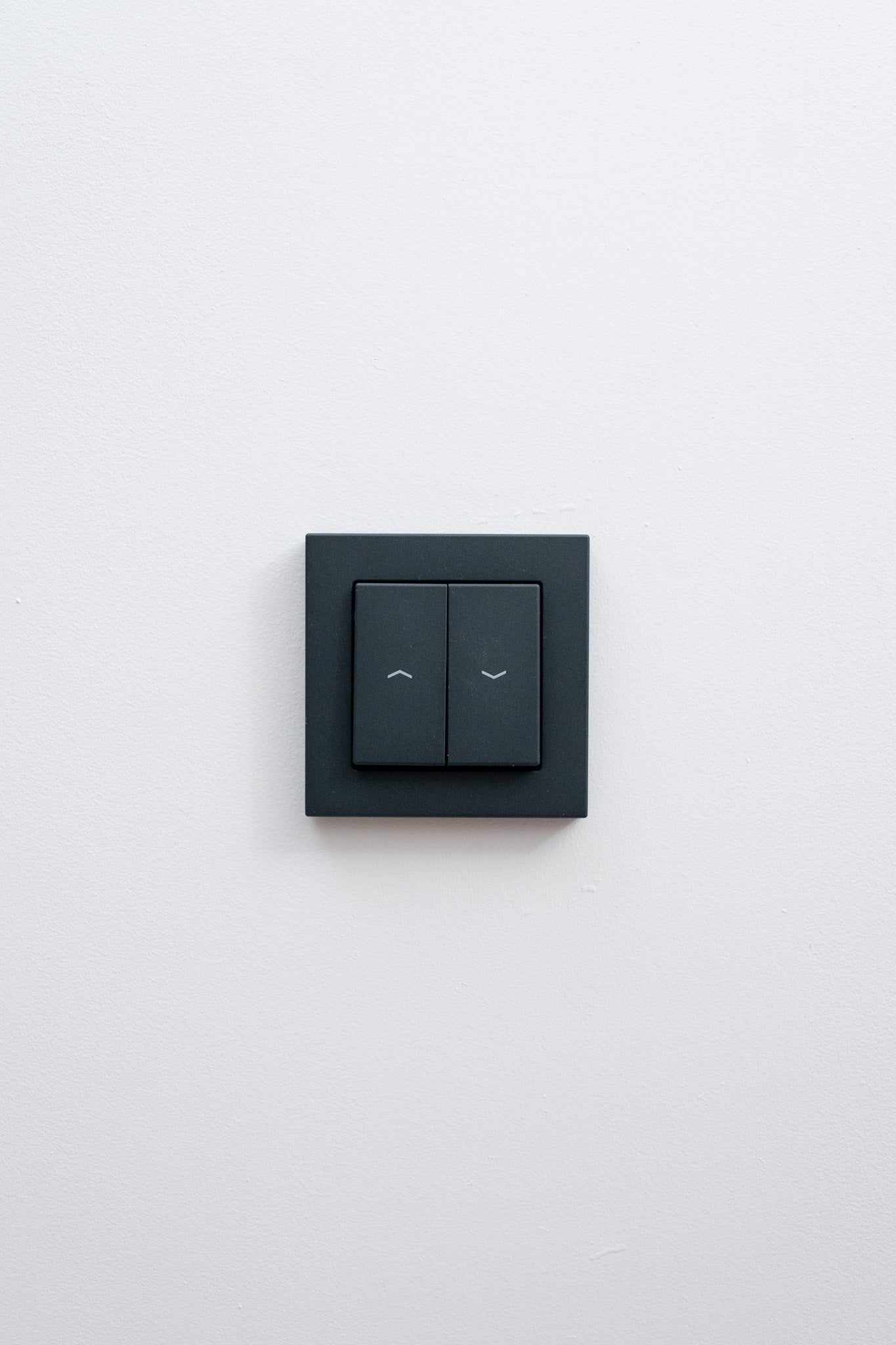 Jalousie-Analog-JUNG-Anthrazit-Matt-A550, Uncategorized, Anders Smart