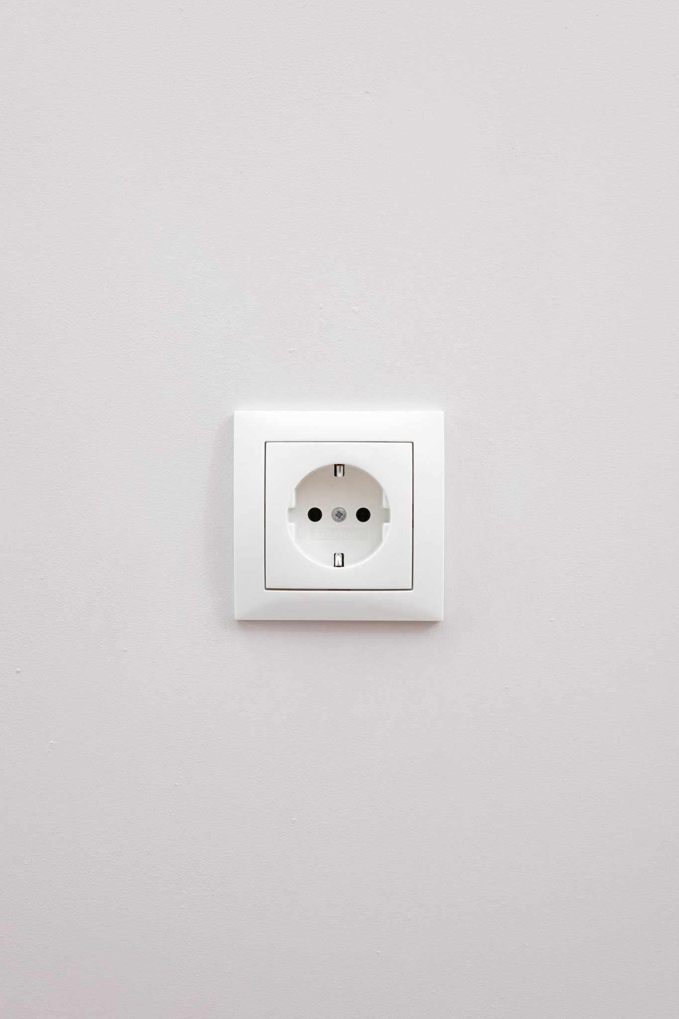 Berker-Polarweiß-Glänzend-S.1-Standard, Uncategorized, Anders Smart