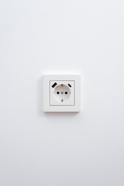 JUNG-Weiß-Glänzend-A550-Luxus, Uncategorized, Anders Smart