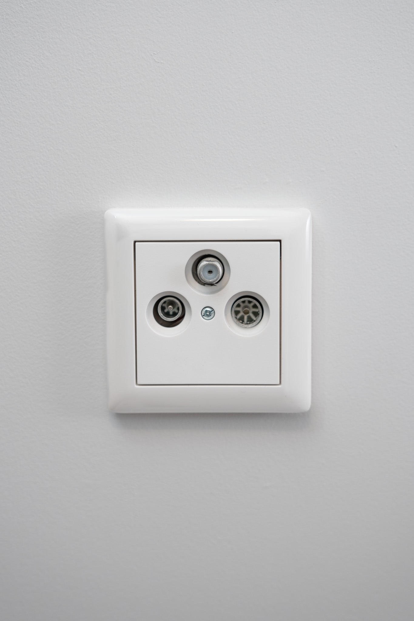 Gira-Weiß-Glänzend-S55-Standard, Uncategorized, Anders Smart