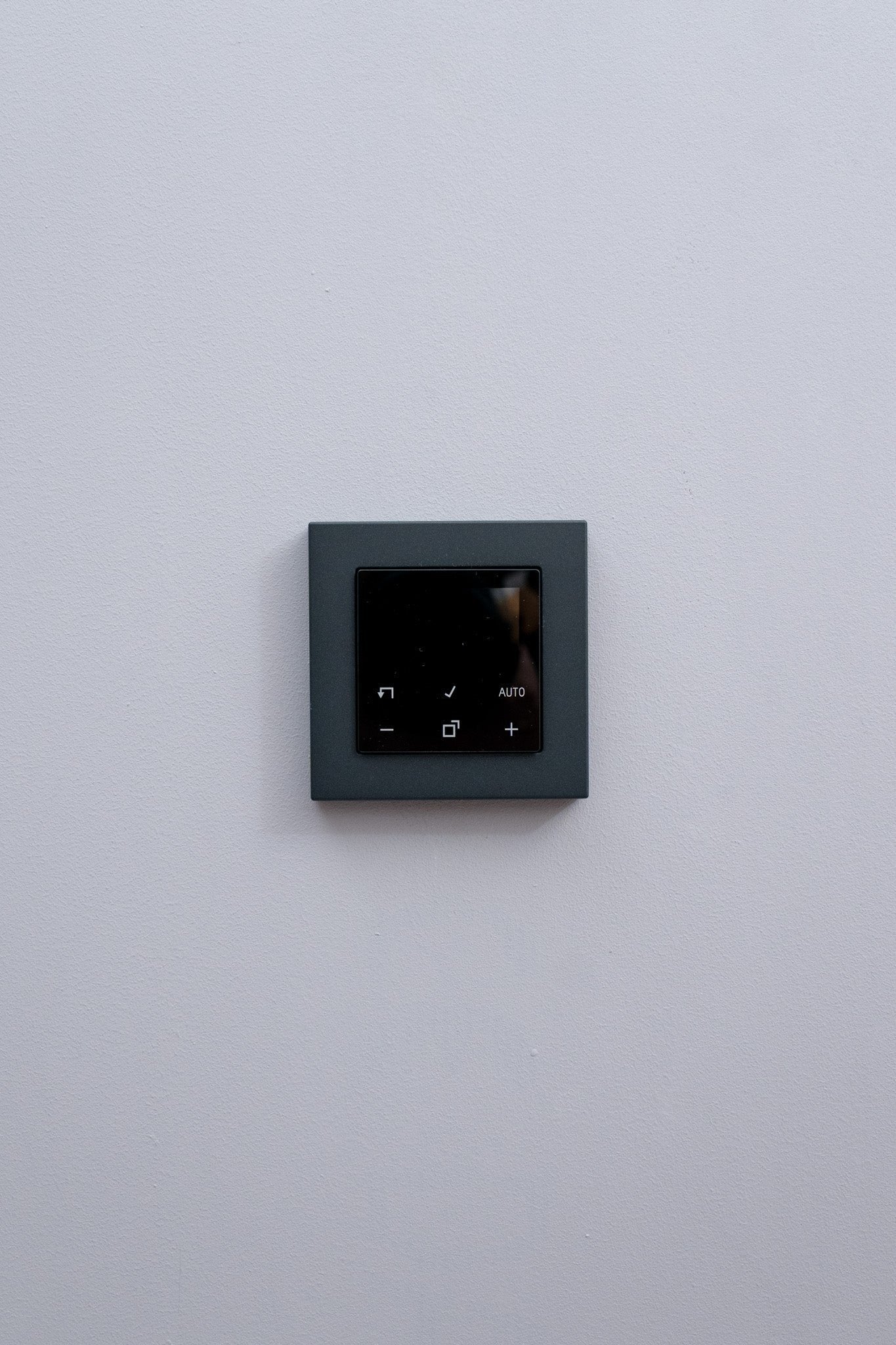 RTF-Digital-JUNG-Anthrazit-Matt-A550, Uncategorized, Anders Smart