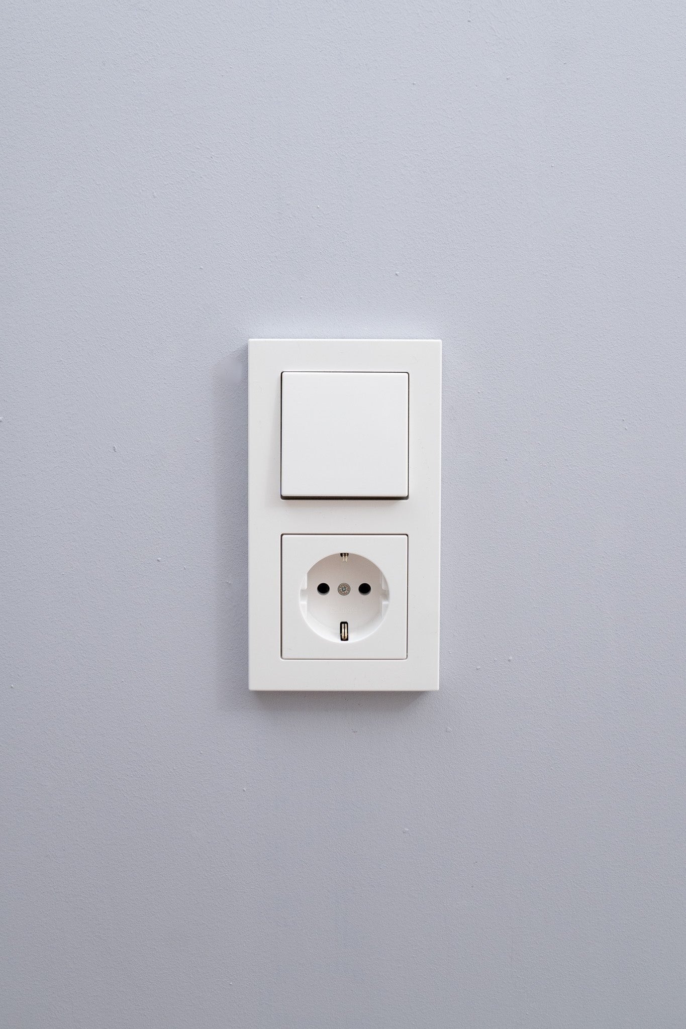 JUNG-Weiß-Glänzend-A550-Standard, Uncategorized, Anders Smart
