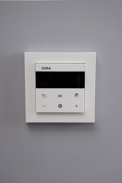 RTF-Digital-Gira-Reinweiß-Glänzend-E2, Uncategorized, Anders Smart