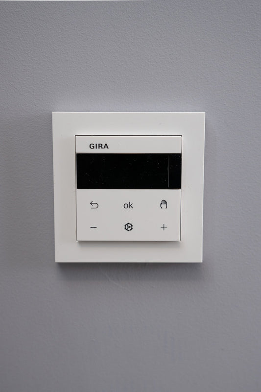 RTF-Digital-Gira-Reinweiß-Glänzend-E2, Uncategorized, Anders Smart