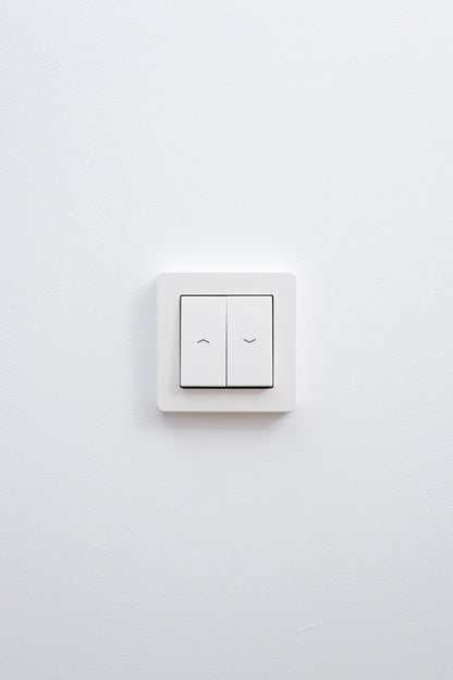 Jalousie-Analog-JUNG-Weiß-Glänzend-A Flow, Uncategorized, Anders Smart