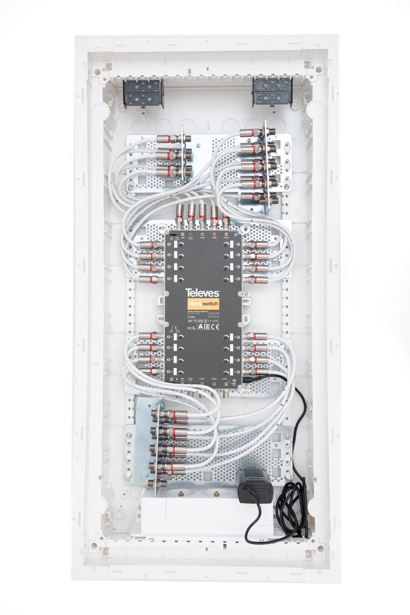 SAT-Verteiler – 16 Teilnehmer - Aufputz, Uncategorized, Anders Smart