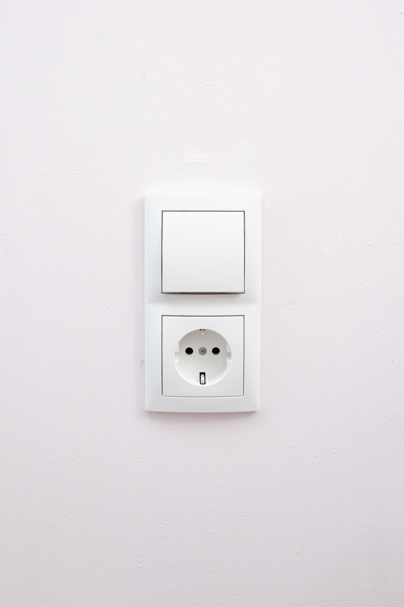 Berker-Polarweiß-Matt-S.1-Luxus, Uncategorized, Anders Smart