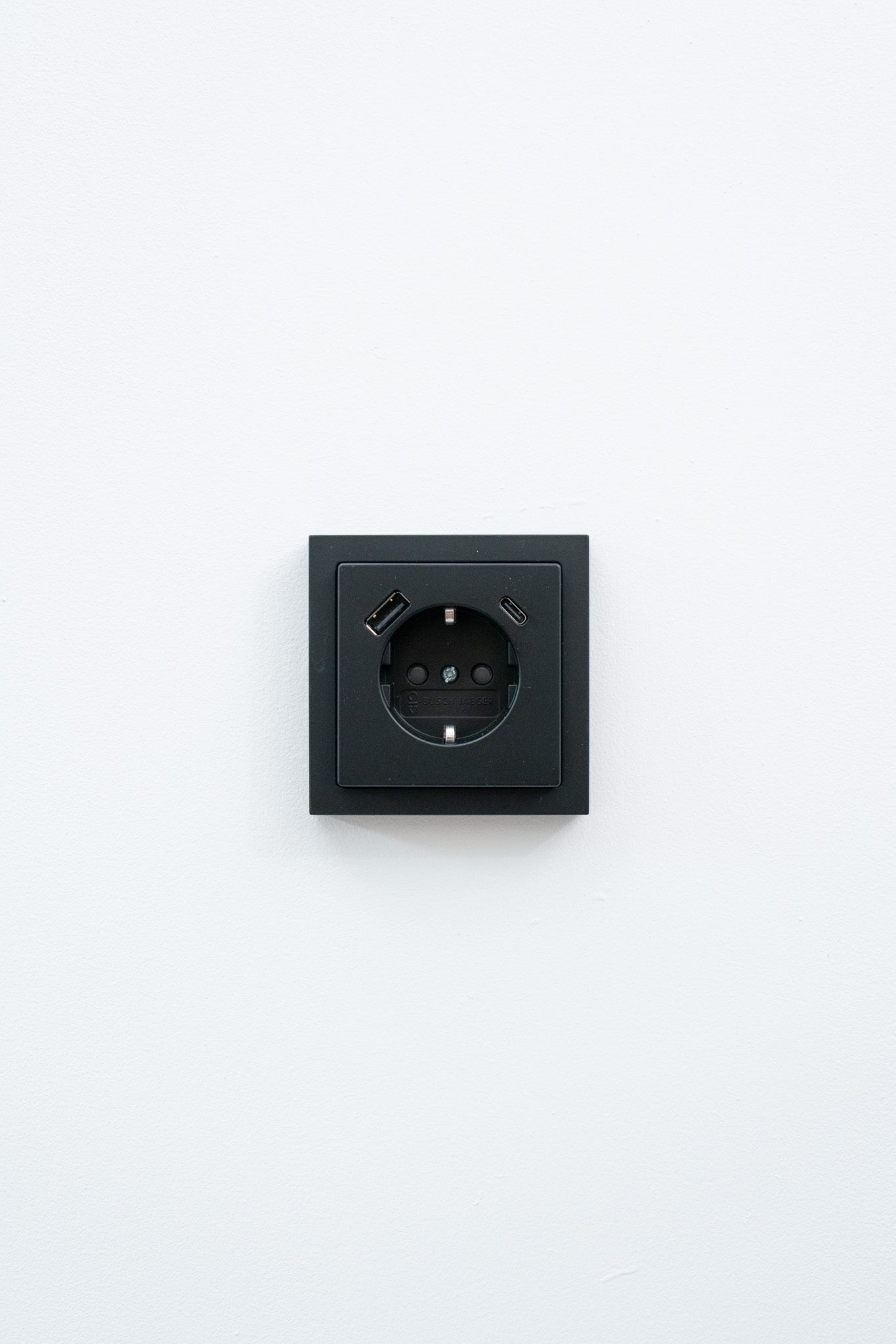 214.BJ schwarz matt-Future Linear--Komfort, Anders Smart