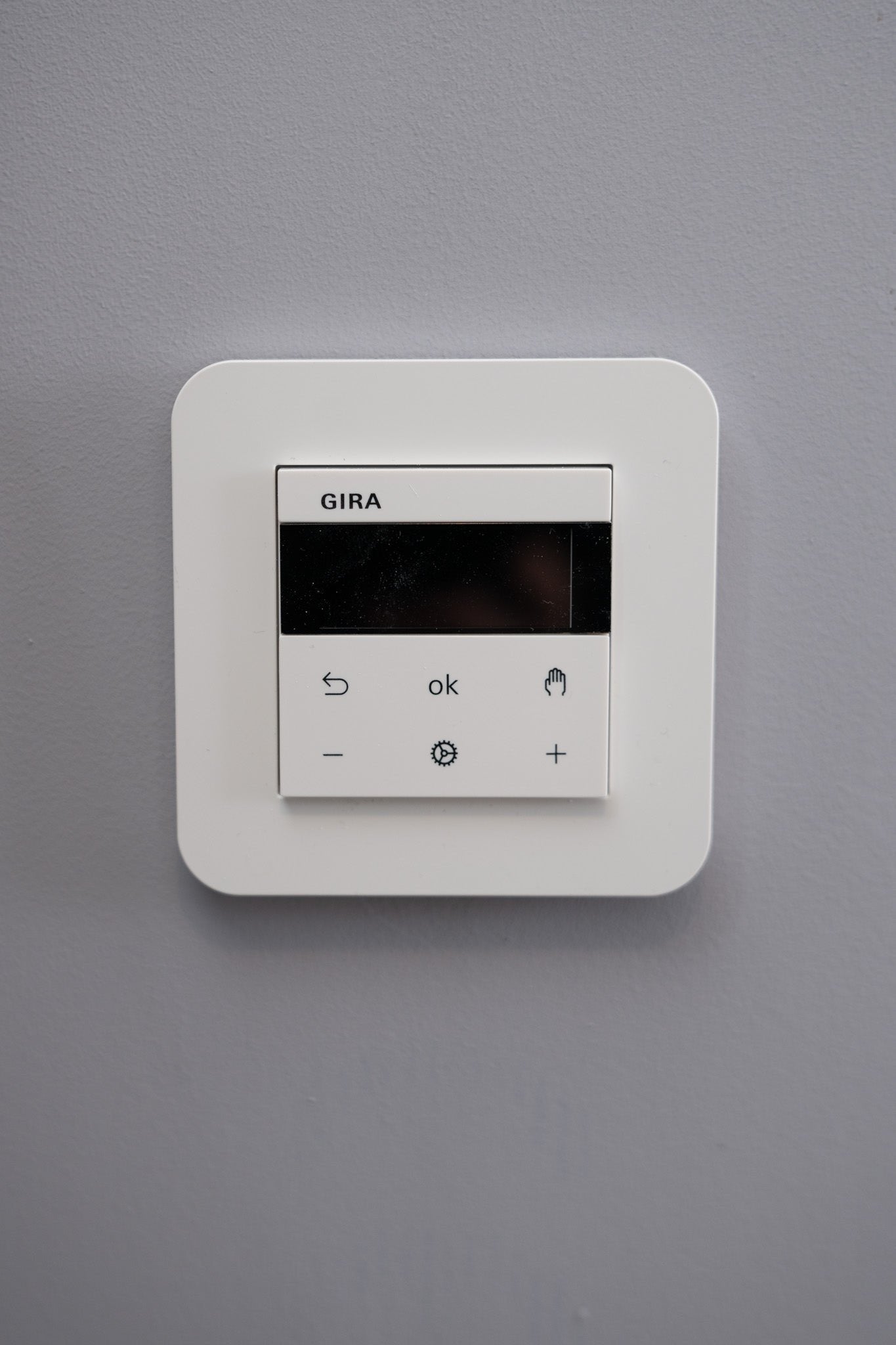 RTF-Digital-Gira-Reinweiß-Glänzend-E3, Uncategorized, Anders Smart