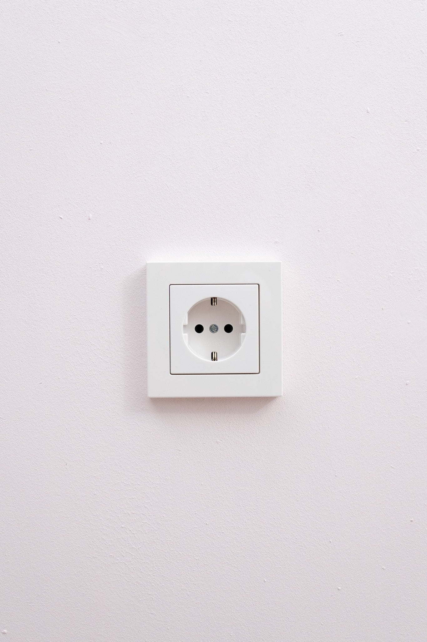 JUNG-Weiß-Glänzend-A550-Standard, Uncategorized, Anders Smart