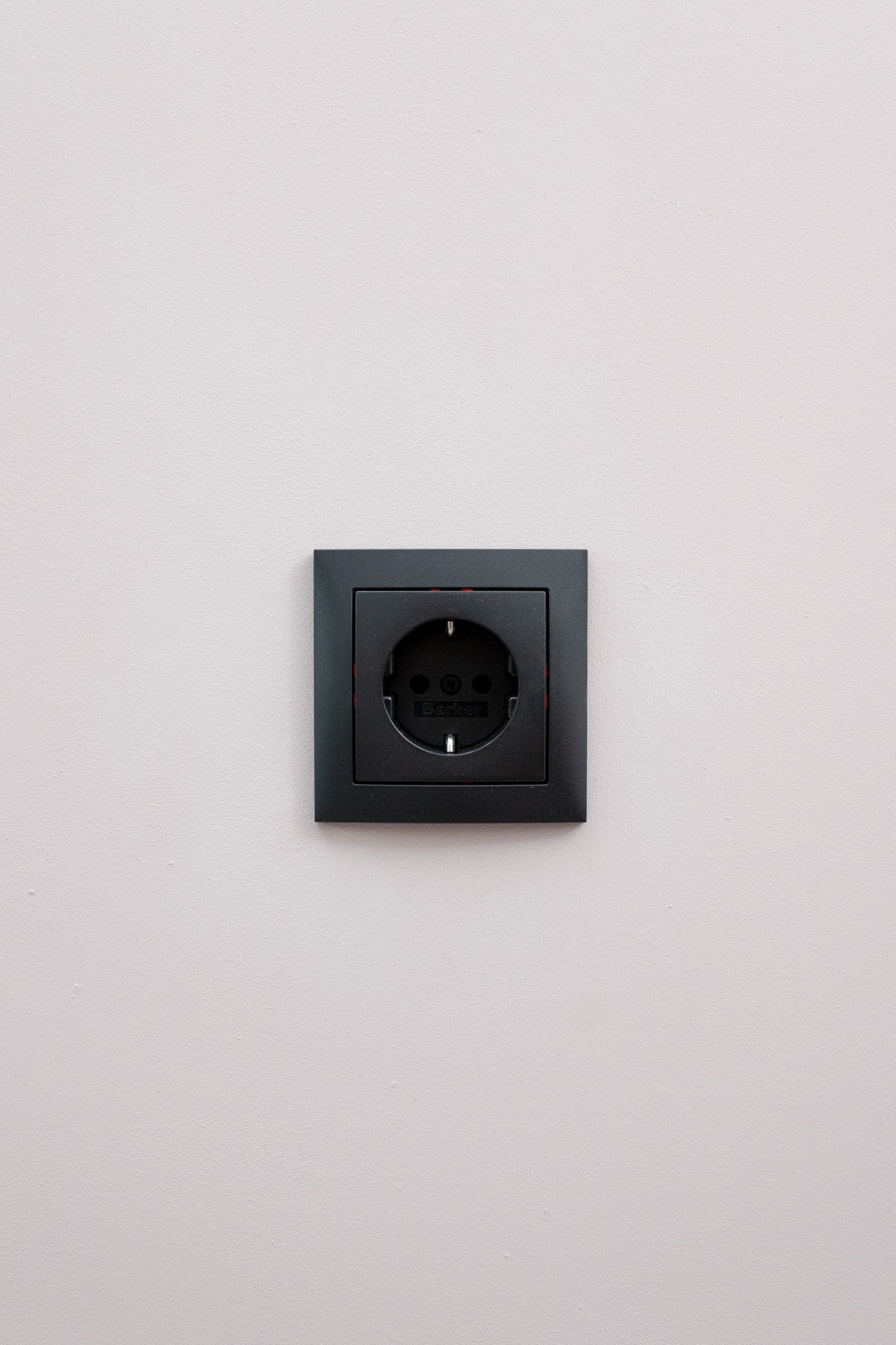 Berker-Anthrazit-Matt-S.1-Standard, Uncategorized, Anders Smart