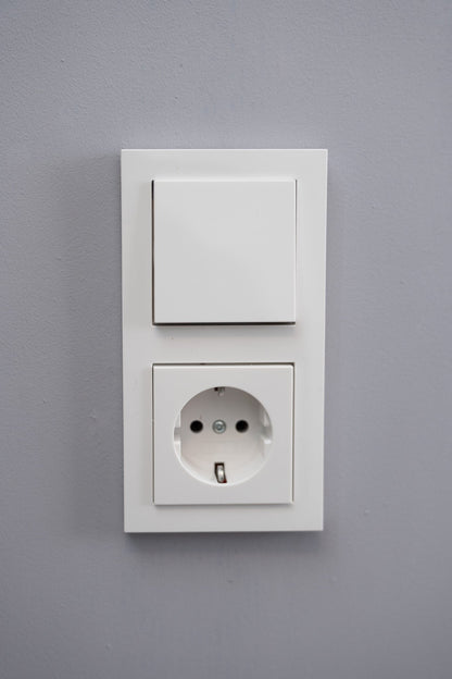 Gira-Weiß-Glänzend-E2-Standard, Uncategorized, Anders Smart