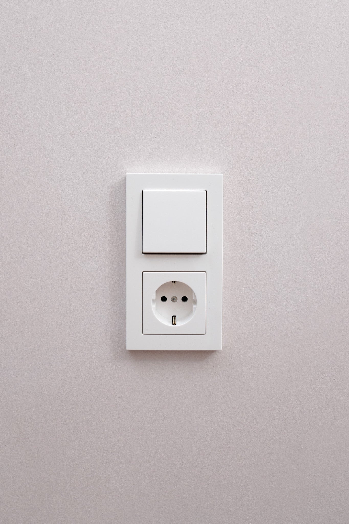 JUNG-Weiß-Glänzend-A550-Standard, Uncategorized, Anders Smart