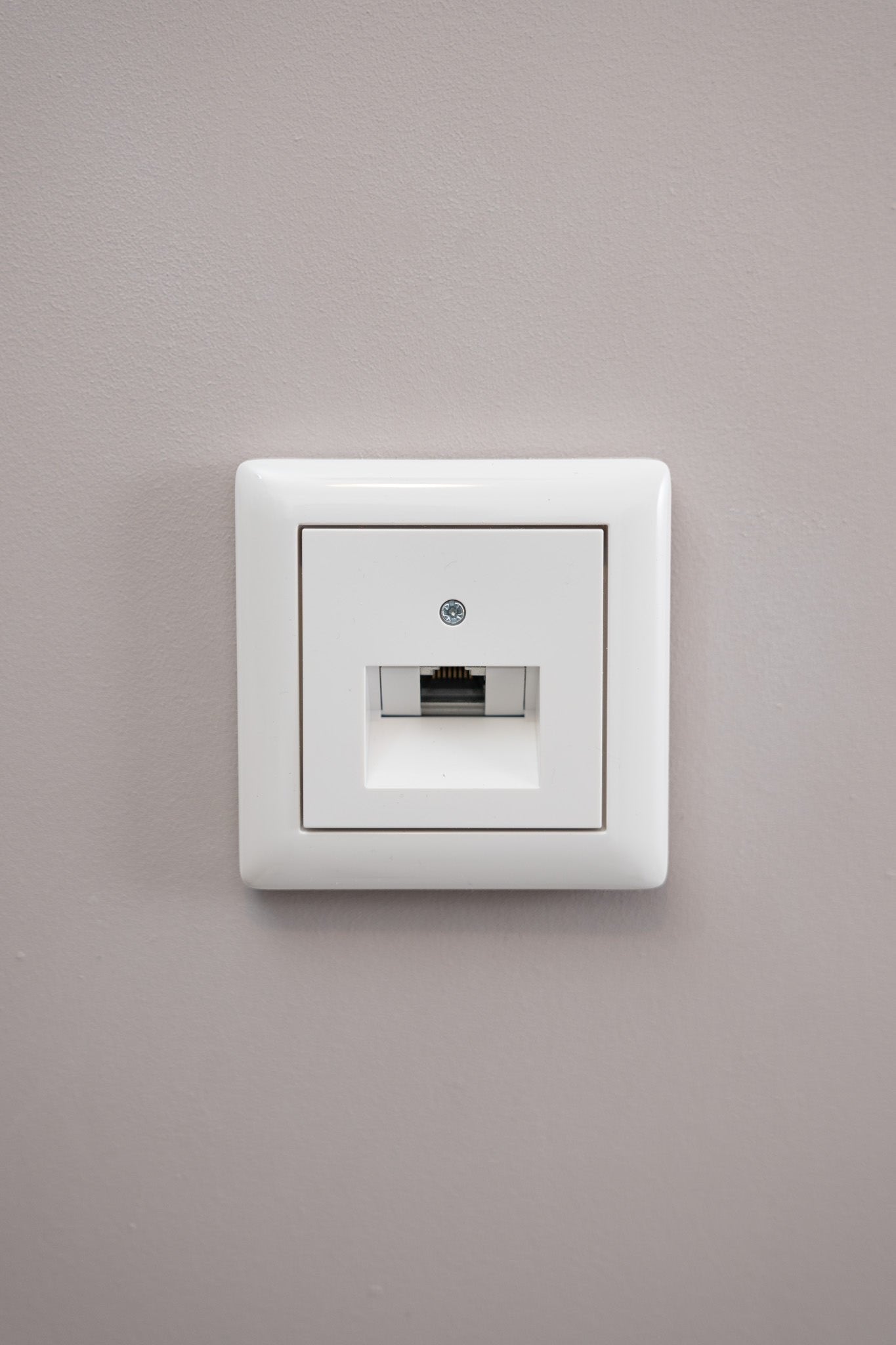 Gira-Weiß-Glänzend-S55-Standard, Uncategorized, Anders Smart