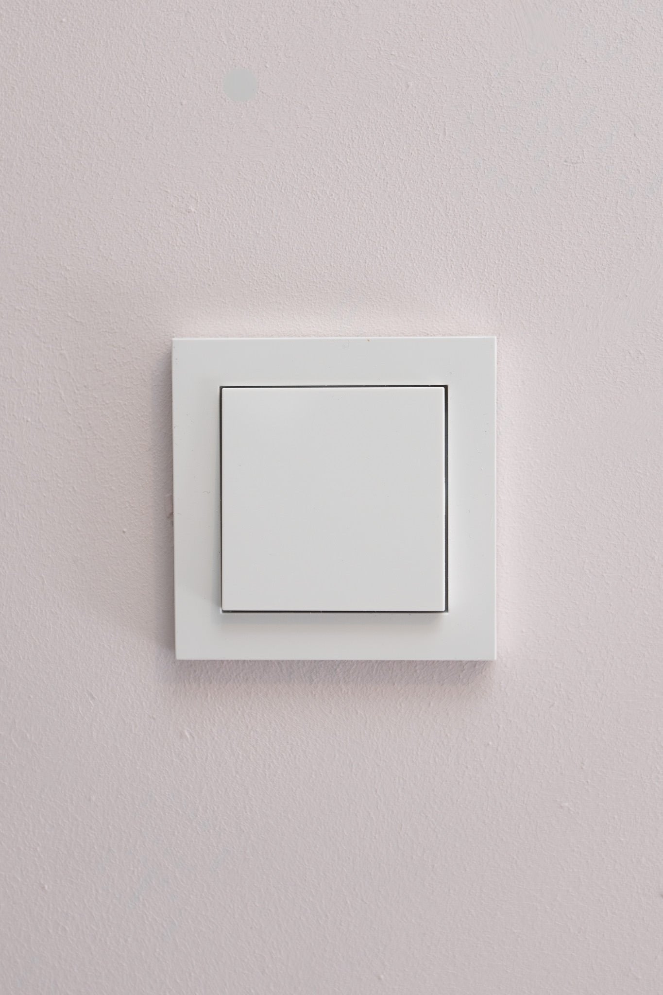 Gira-Weiß-Glänzend-E2-Standard, Uncategorized, Anders Smart