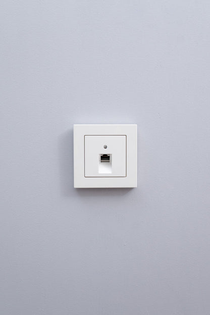 JUNG-Weiß-Glänzend-A550-Standard, Uncategorized, Anders Smart
