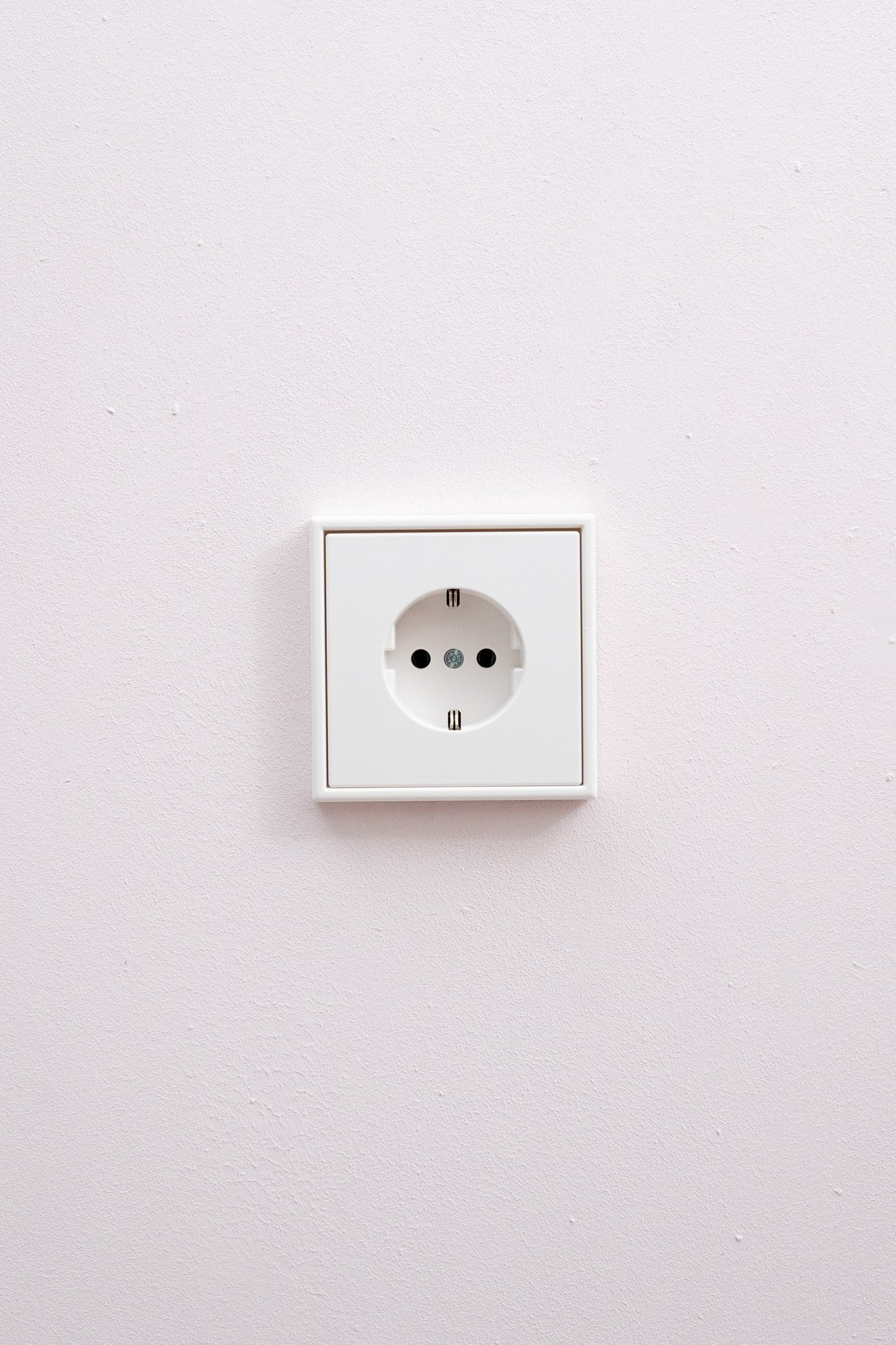 JUNG-Schneeweiß-Matt-LS-Komfort, Uncategorized, Anders Smart