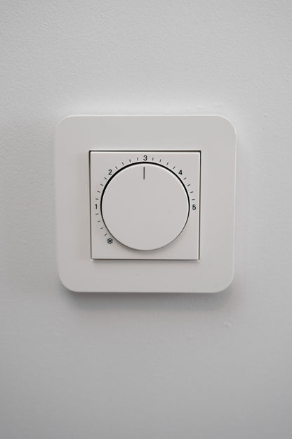 RTF-Analog-Gira-Reinweiß-Glänzend-E3, Uncategorized, Anders Smart
