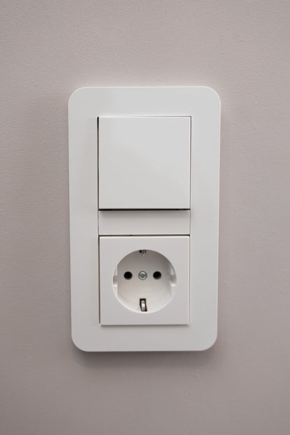 Gira-Weiß-Glänzend-E3-Standard, Uncategorized, Anders Smart