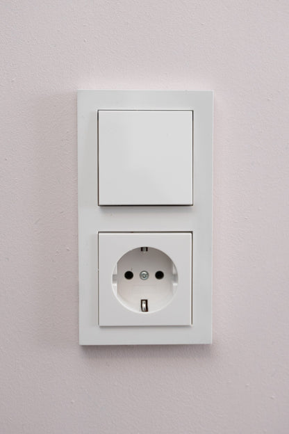 Gira-Weiß-Glänzend-E2-Standard, Uncategorized, Anders Smart