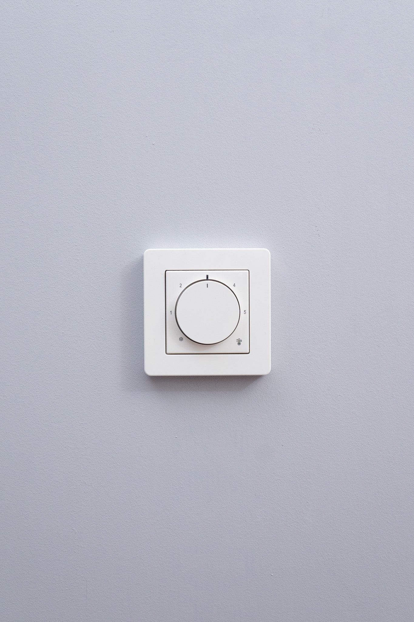 RTF-Analog-JUNG-Weiß-Glänzend-A Flow, Uncategorized, Anders Smart