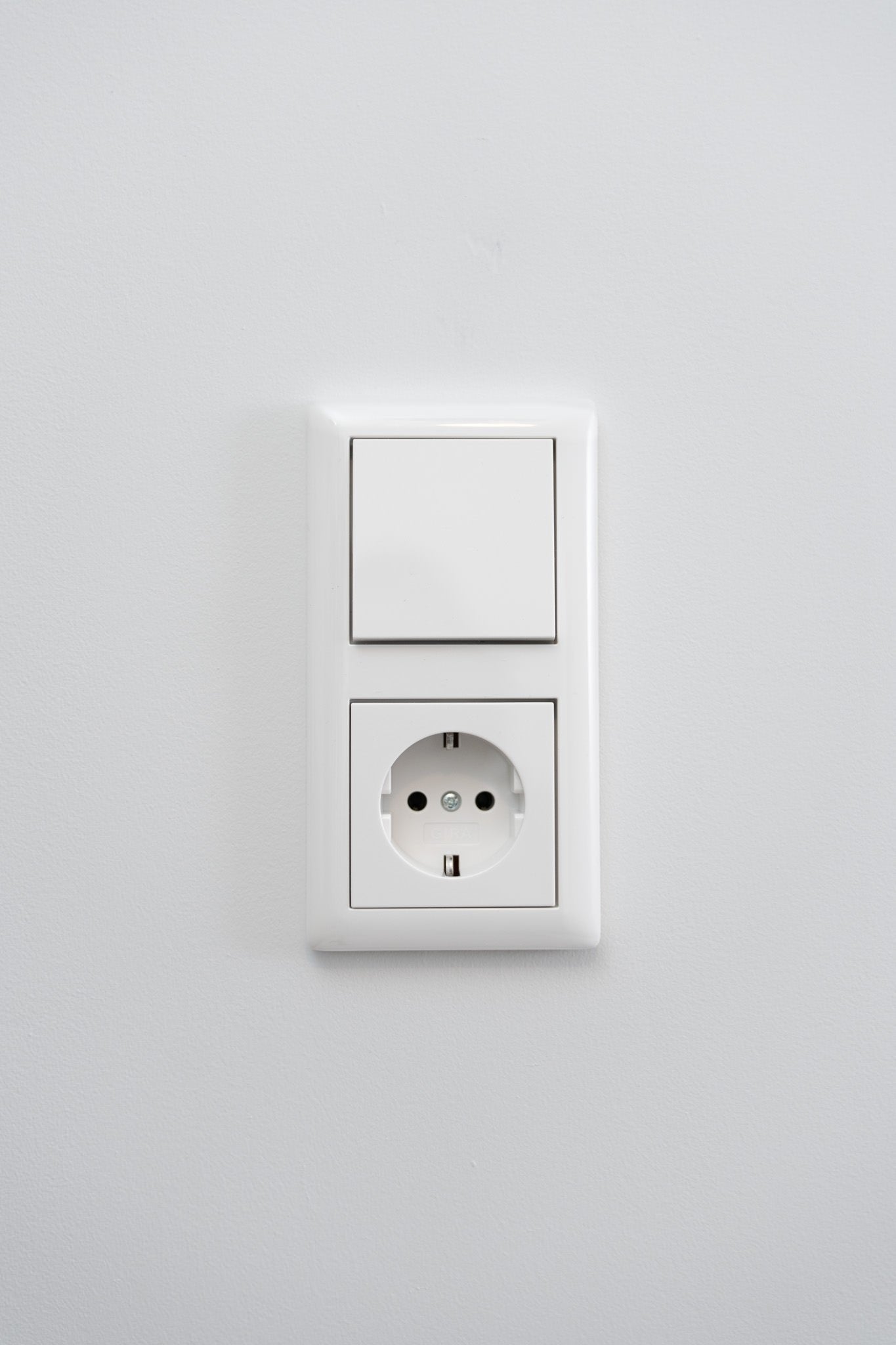 Gira-Weiß-Glänzend-S55-Standard, Uncategorized, Anders Smart