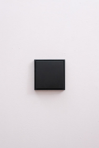 JUNG-Schwarz-Matt-LS-Komfort, Uncategorized, Anders Smart