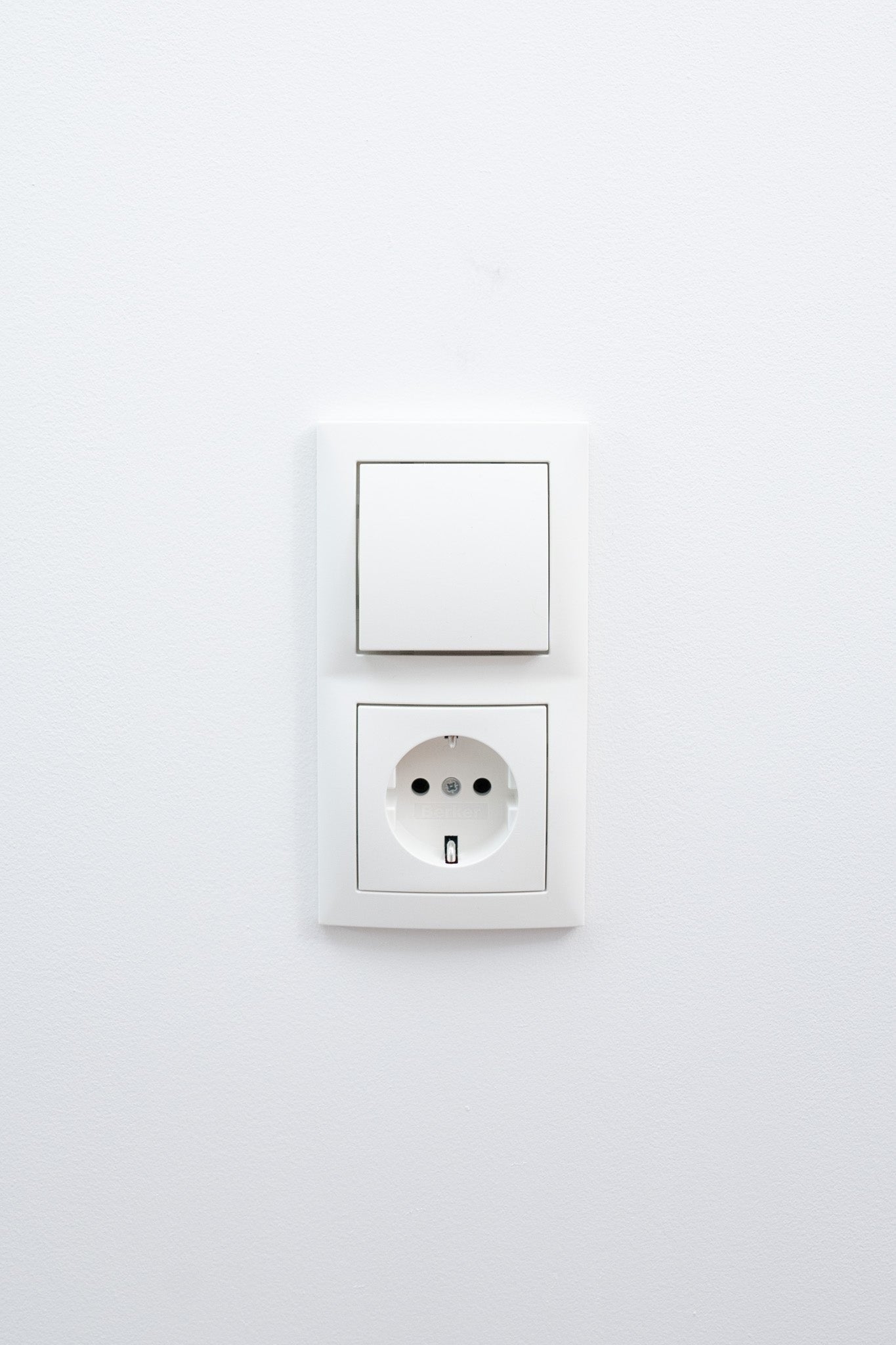 Berker-Polarweiß-Matt-S.1-Luxus, Uncategorized, Anders Smart