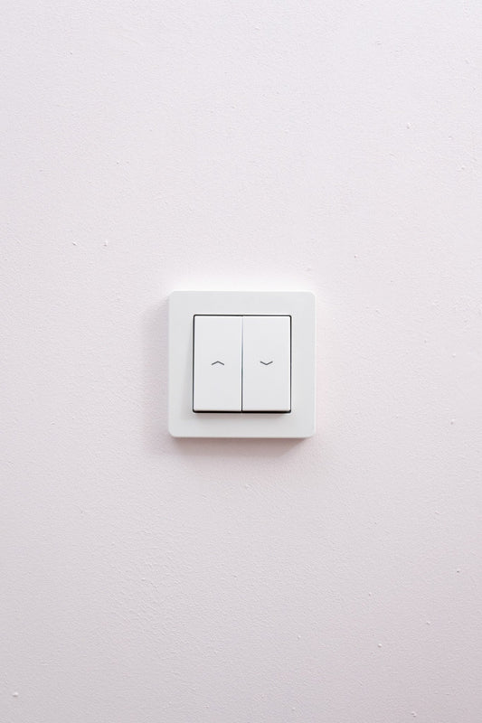 Jalousie-Digital per App-JUNG-Weiß-Glänzend-A Flow, Uncategorized, Anders Smart