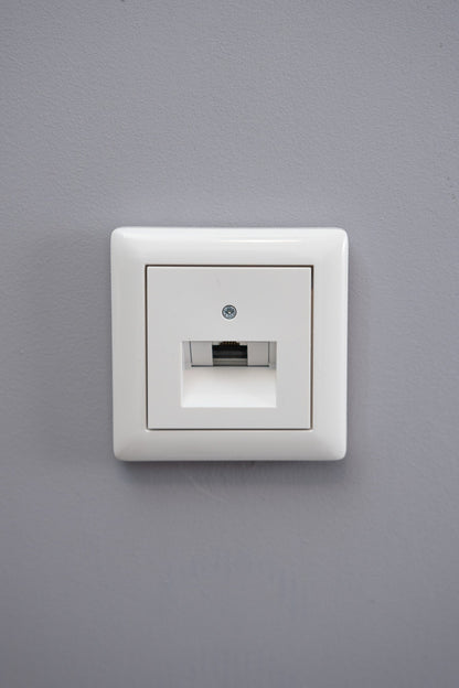 Gira-Weiß-Glänzend-S55-Standard, Uncategorized, Anders Smart