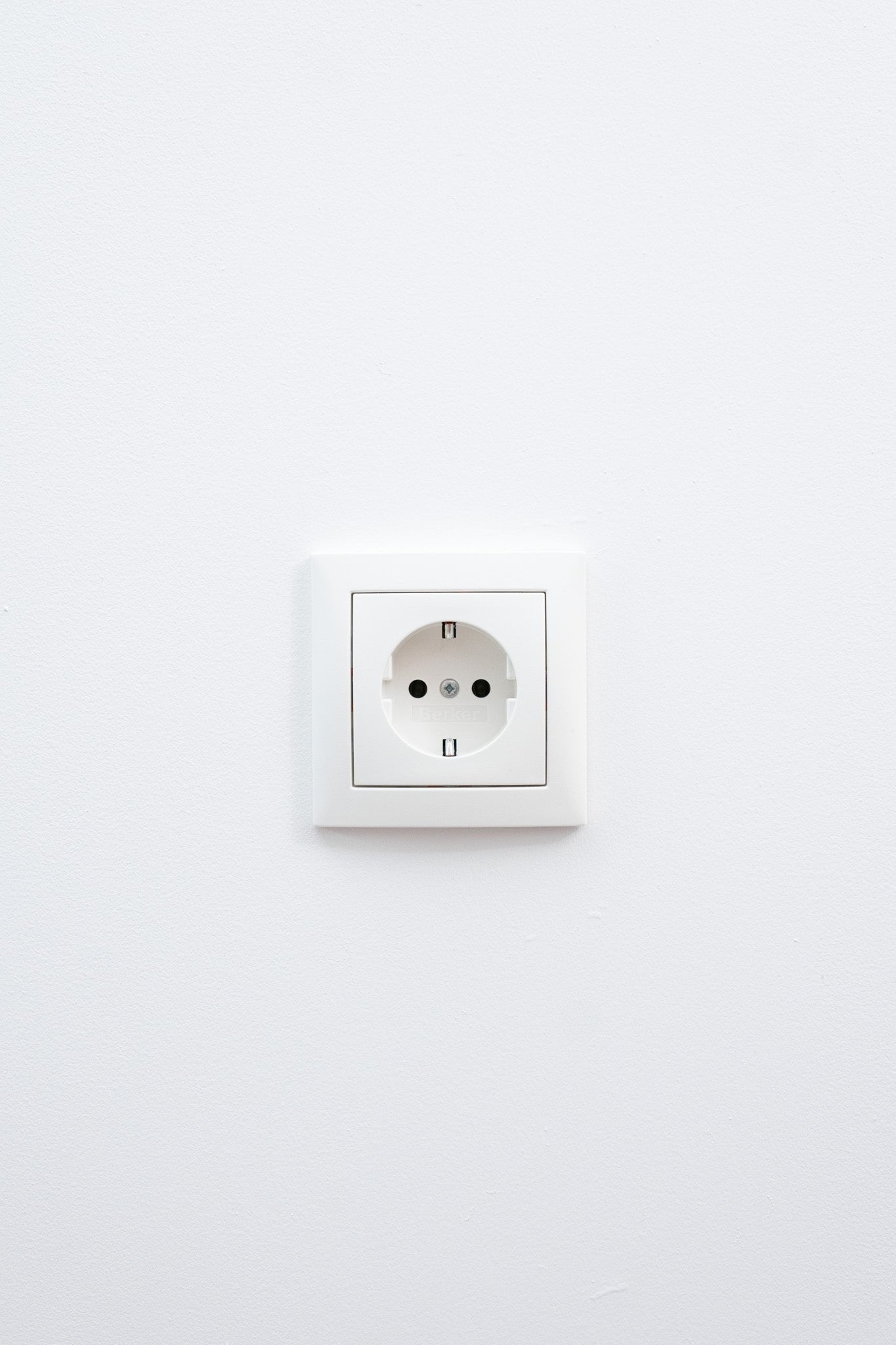 Berker-Polarweiß-Matt-S.1-Luxus, Uncategorized, Anders Smart