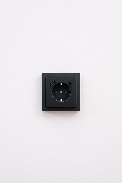 214.BJ schwarz matt-Future Linear--Komfort, Anders Smart