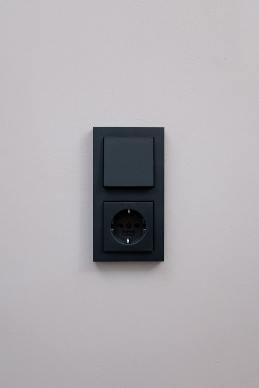 Gira-Anthrazit-Matt-E2-Standard, Uncategorized, Anders Smart